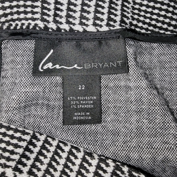 Lane Bryant Skirt Size 22 Black/White Houndstooth - Picture 3 of 5